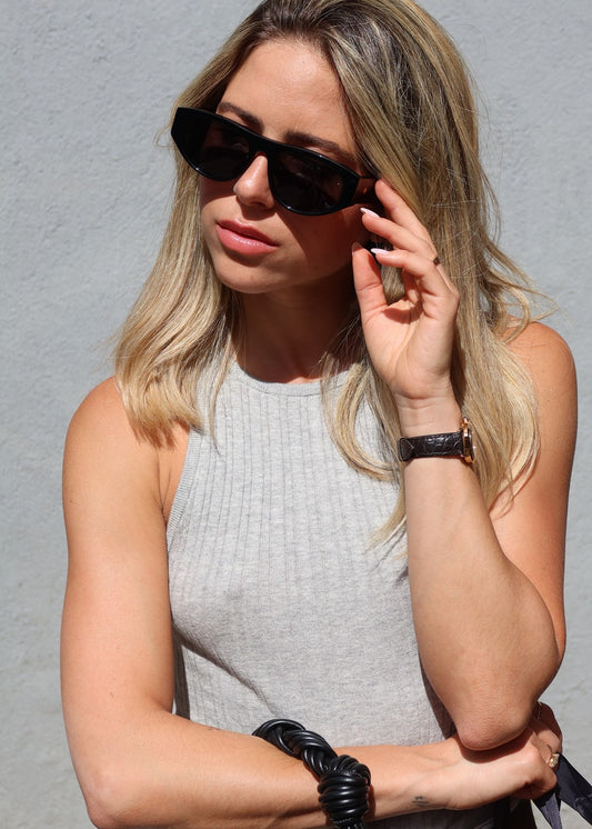 AMBER BLACK